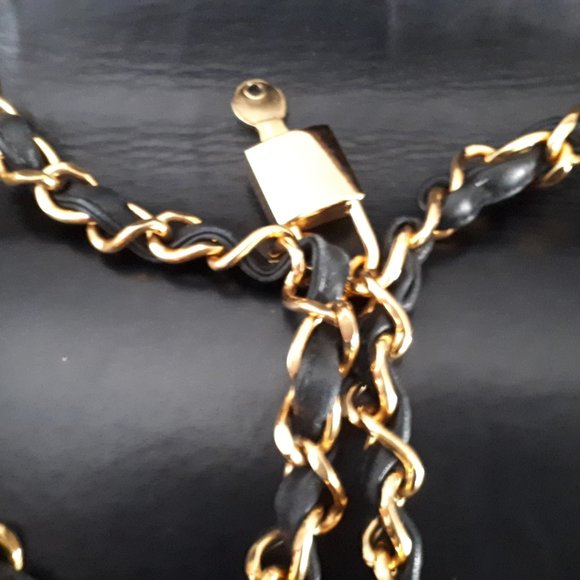 **SOLD** Authentic CHANEL Jumbo Shoulder Bag - Picture 7 of 9